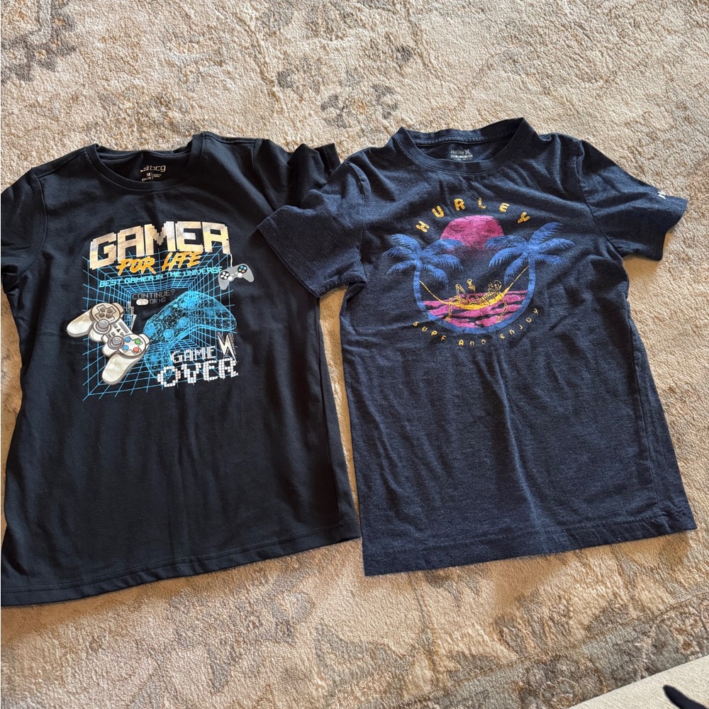 Youth boys short sleeve tee shirts size medium 10-12 BCG and Hurley 2 tops